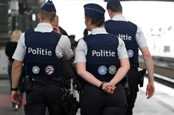 Attentat contre une mosquée belge : un adolescent arrêté