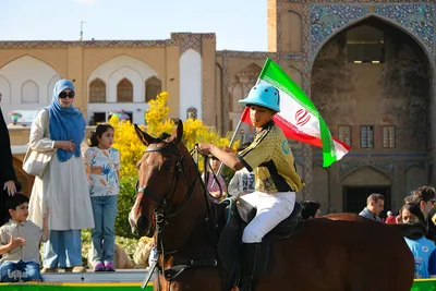 ویژه‌برنامه «چوگان میراث جاودان اصفهان» در میدان امام(ره)
