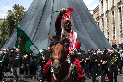 آئین خیمه سوزان ظهر عاشورا در بازار تهران