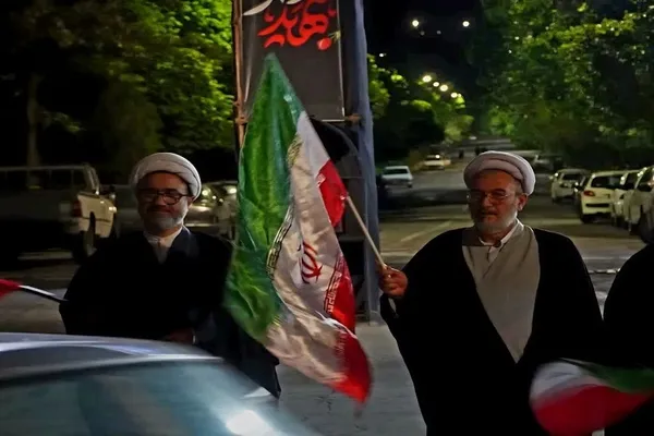 اجتماع دانشگاهیان دانشگاه تبریز در حمایت از آرمان‌های انقلاب