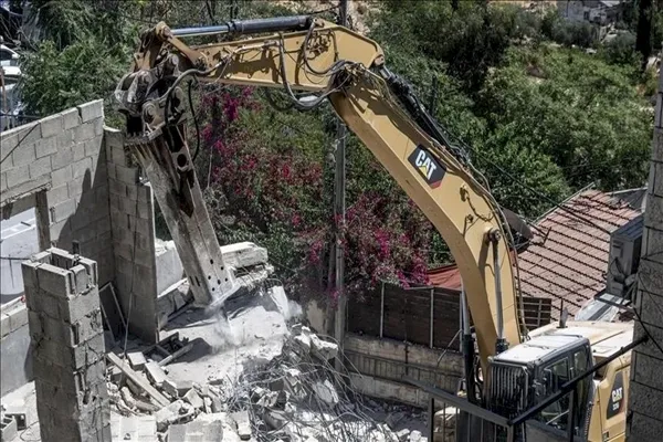 Destruction par l'occupation d'une maison au sud de la mosquée Al-Aqsa