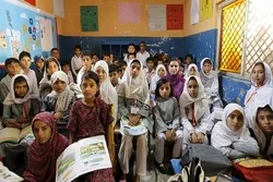 Pakistan’s Punjab CM OKs Hiring of 70,000 Arabic Teachers for Quran Teaching at Schools
