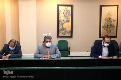 مراسم رونمایی از مصحف شریف ۱۸۰حزبی به قلم کاتبان ممتاز