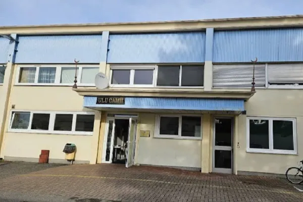 Nouvel attentat contre une mosquée en France
