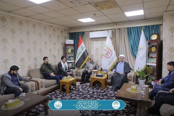إقامة‌ برنامج قرآني مشترك للعتبتين الحسينية والرضوية في كربلاء + صور