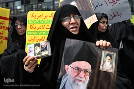 راهپیمایی نمازگزاران تهرانی در حمایت از بیانیه شورای عالی امنیت ملی