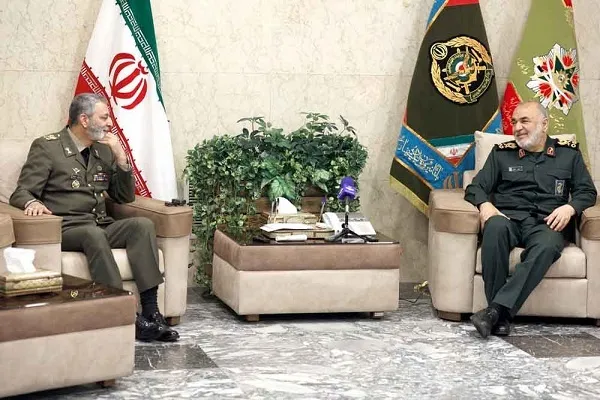 سلامی: ۲۹ فروردین روز تأسیس ارتش نوین ایران است/ موسوی: اتحاد ارتش و سپاه چشم دشمنان را کور کرد