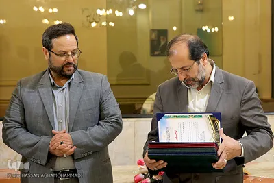 مراسم تقدیر از عوامل و دست اندرکاران برگزاری پنجمین دوره مسابقات بین‌المللی قرآن دانش‌آموزان جهان اسلام 