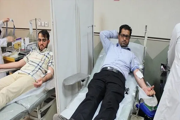 مداحان و هیئتی‌ها میان‌دار اهدای خون شوند