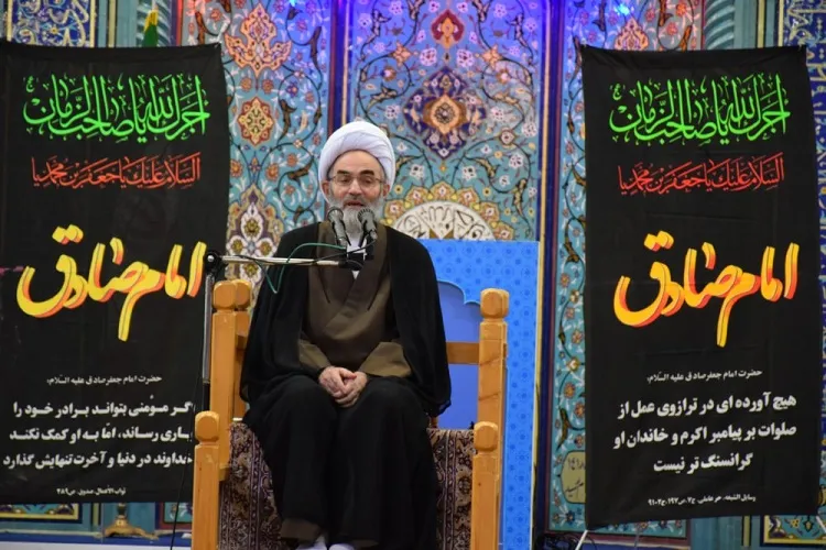 امام صادق(ع) برای عرضه معارف اسلام 4 هزار شاگرد تربیت کرد