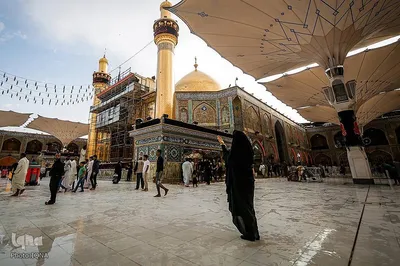 برکت باران در ماه مبارک رمضان در حرم حضرت علی(ع)