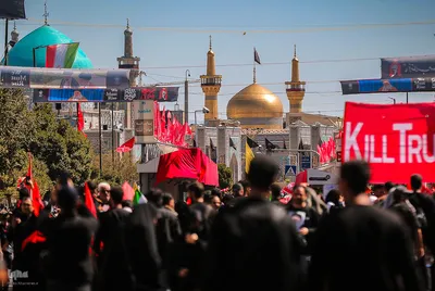 تشییع پیکر مطهر رهبر شهید در مشهد مقدس