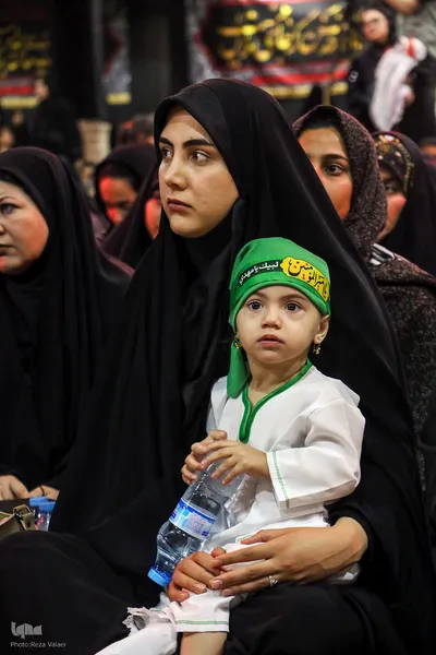 مراسم شیرخارگان حسینی در حسینیه اعظم زنجان