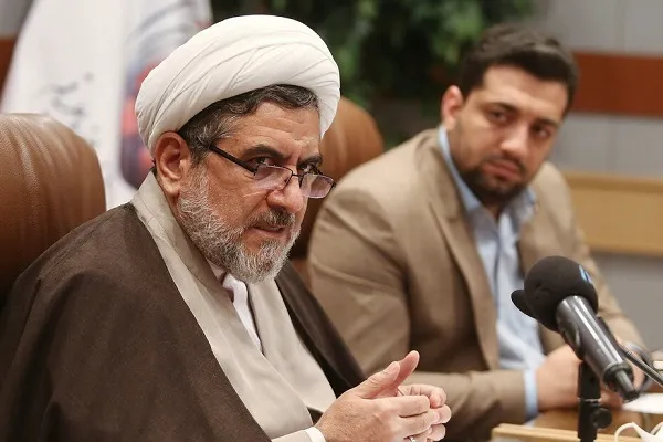 آیا لازمه ظهور، شیوع یأس و ناامیدی در جامعه است