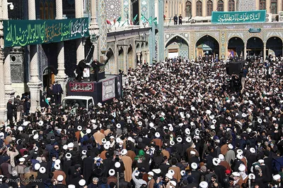 مراسم تشییع پیکر مرجع فقید شیعه، آیت‌الله‌ لطف‌الله صافی‌گلپایگانی (ره) در شهر مقدس قم