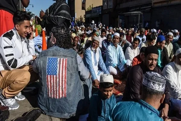 La guerre des récits : pressions croissantes sur les institutions islamiques en Occident