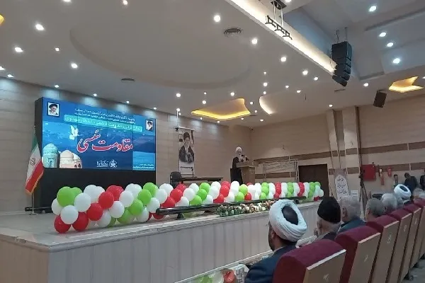مقاومت ملت ایران، برگرفته از روح عاشورا و منطق فاطمی است
