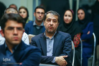 مرتضی کریمی‌نیا، پژوهشگر قرآنی در مراسم رونمایی از قرآن زعفرانی