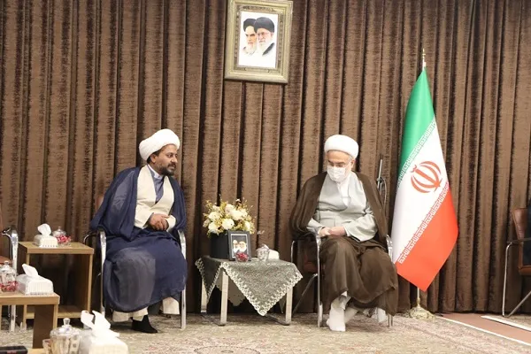 ورود گردشگران به شهرهای کردستان نشان از بارقه امید در مردم است
