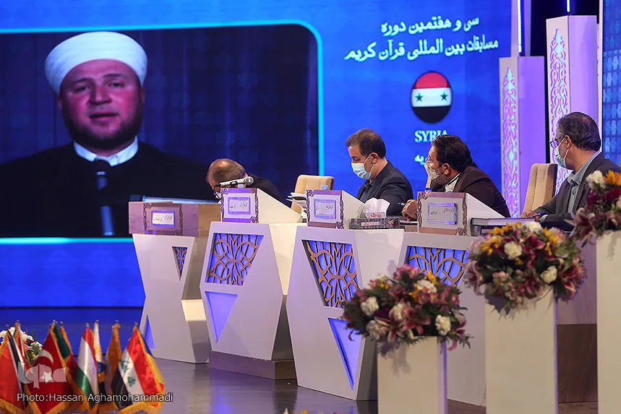 منافسة 7 متسابقين في رابع ليالي المسابقات الدولية للقرآن في إیران