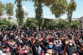 عزاداری ظهر عاشورا در حرم شاهچراغ(ع)