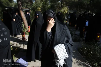 مراسم غبارروبی مزار شهداء بهشت زهرای تهران در هفته بسیج