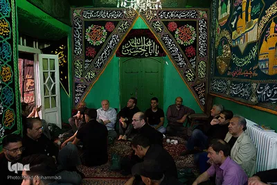 عزاداری دهه اول محرم در حسینیه سادات اخوی