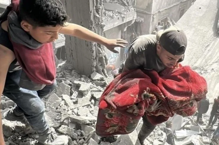Des tentes des réfugiés palestiniens visés : 23 morts tués à l'Est de Gaza