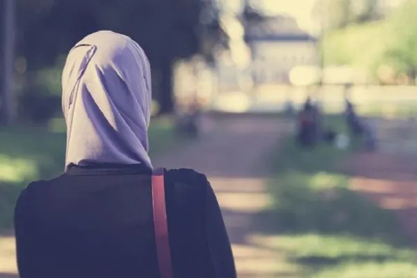 Fransa'da İslam karşıtlığı yükseliyor, Müslümanlara baskı artıyor