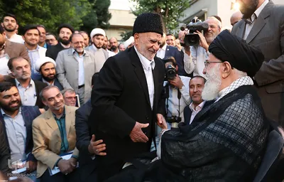 دیدار جمعی از شاعران و اهالی فرهنگ و ادب با رهبر انقلاب
