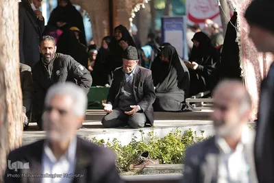 اقامه نماز باران در گلستان شهدای اصفهان