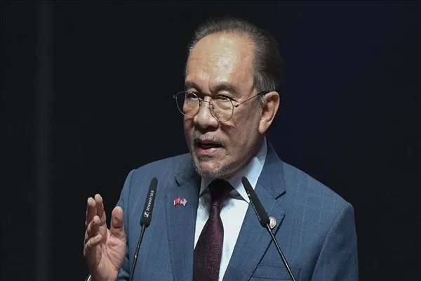 Mosques Should Be Centers for Unity, Intellectual Enlightenment, Character Building: Malaysia PM