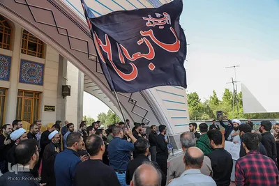 تجمع جوانان و دانشگاهیان در پی هتک حرمت به قرآن کریم