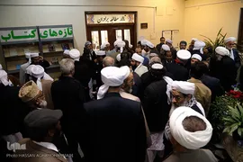 بازدید شرکت کنندگان سی‌و‌ دومین کنفرانس بین المللی«وحدت اسلامی»  از کتابخانه و مخزن کتب خطی حرم مطهر حضرت عبدالعظیم حسنی(ع)
