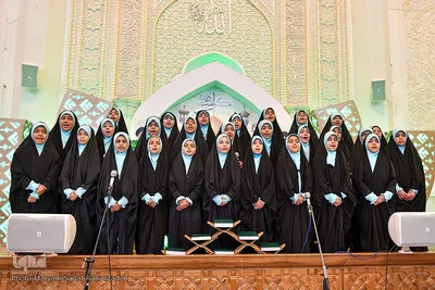 شادپیمایی دختران شیرازی در سالروز ولادت حضرت معصومه (س)