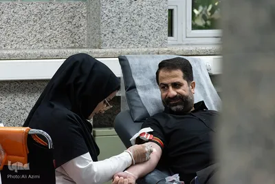 اهدای خون سوگواران اصفهانی در روز عاشورا