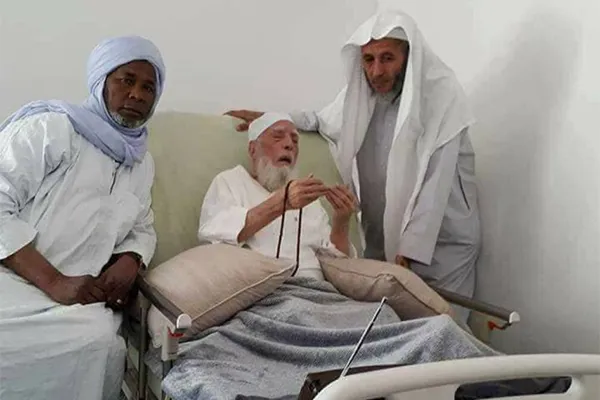 وفاة الشيخ أبوبكر الجزائري بعد أكثر من 50 عاماً في خدمة الإسلام