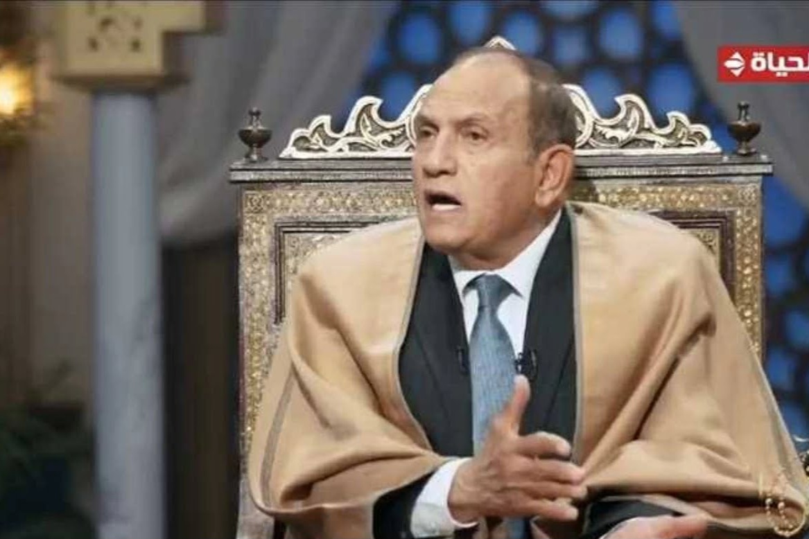 الخطوة الأولى والأهم هى الحفظ الجيد والمجود تجويدًا سليمًا