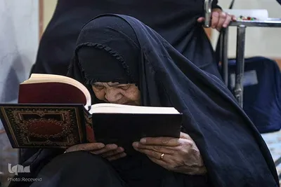 جز خوانی بانوان در حرم امام حسین