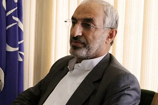 طرح سؤال از رحمانی فضلی درباره حذف عنوان شهید از تابلوهای شهری