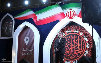 سخنرانی رئیس جهاددانشگاهی در تجمع شبانه مردم در میدان انقلاب تهران
