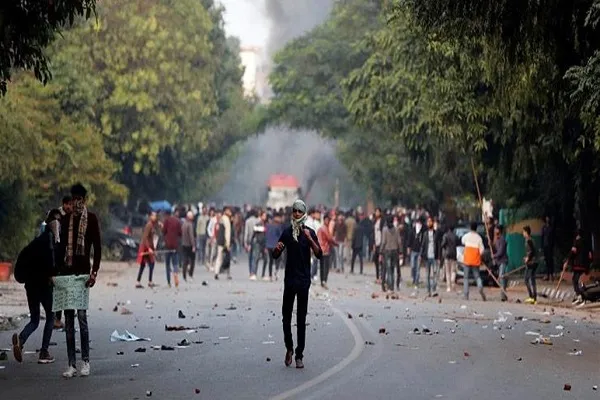 الهند تقطع الإنترنت بعد احتجاجات على قانون يستهدف المسلمين
