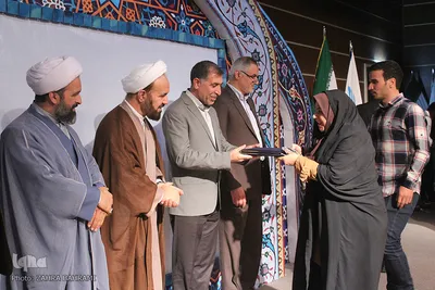 تقدیر از منتخبین جشنواره قرآنی دانشگاه آزاد اسلامی/عکاس: زهرا بهرامی  
