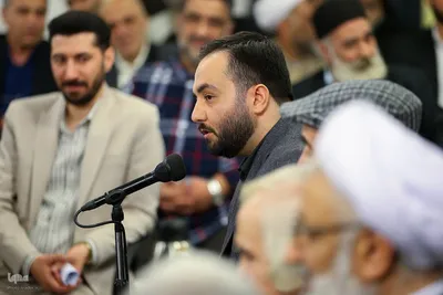 دیدار جمعی از شاعران و اهالی فرهنگ و ادب فارسی با ر هبر معظم انقلاب