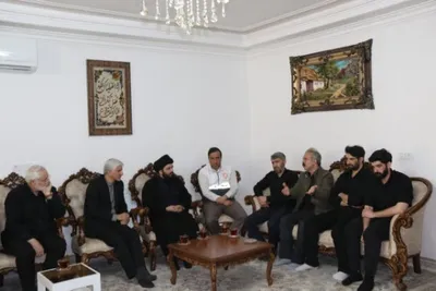 دیدار معاون عمرانی استاندار لرستان با خانواده شهید الیاسی