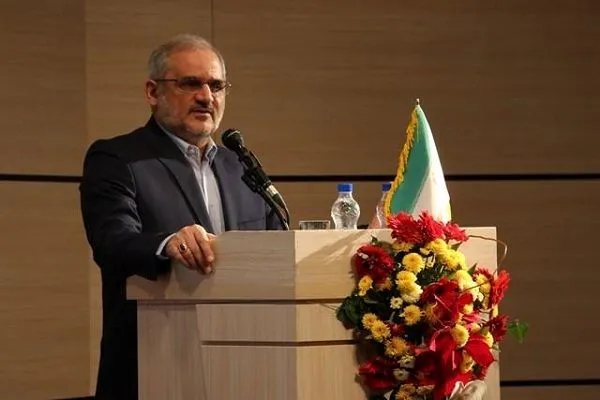 رسالت معلم توانمندسازی دانش‌آموز برای پیوند با پژوهش است