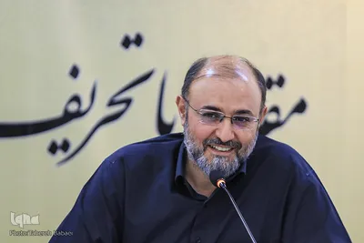 نشست هم‌اندیشی ناشران و نویسندگان انقلاب