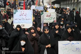 تشییع پیکرهای ۱۲ شهید گمنام در مشهد مقدس