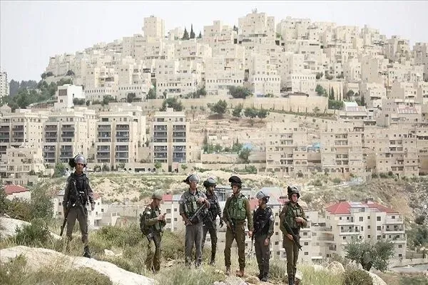 Les ministres des Affaires étrangères de douze pays arabes et islamiques ont publié une déclaration condamnant la politique de colonisation illégale menée par le régime israélien dans les territoires palestiniens occupés et appelant le Conseil de sécurité