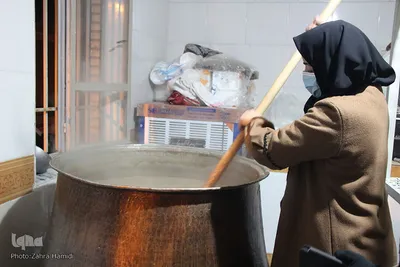 استقبال از شهید گمنام و پخت غذای نذری به همت مرکز نیکوکاری رسانه یاران خراسان‌جنوبی